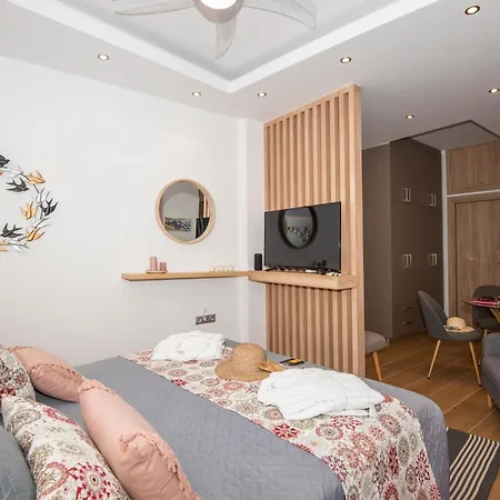 Lovebirds Luxury Apartament