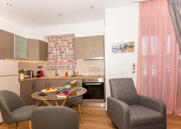 Lovebirds Luxury * Rethymno